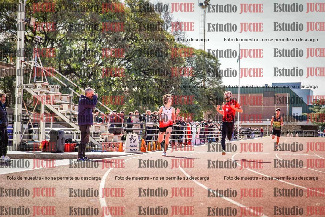 Fotos de los 200 m llanos de varones