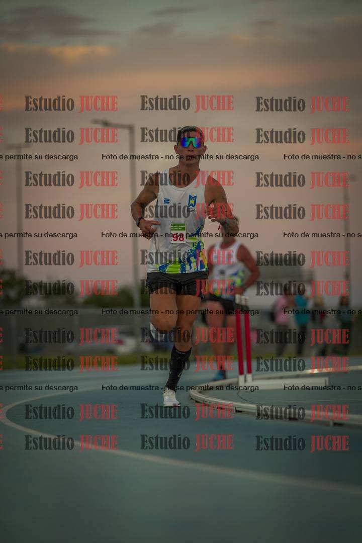 Fotos de los 3000 m llanos de varones