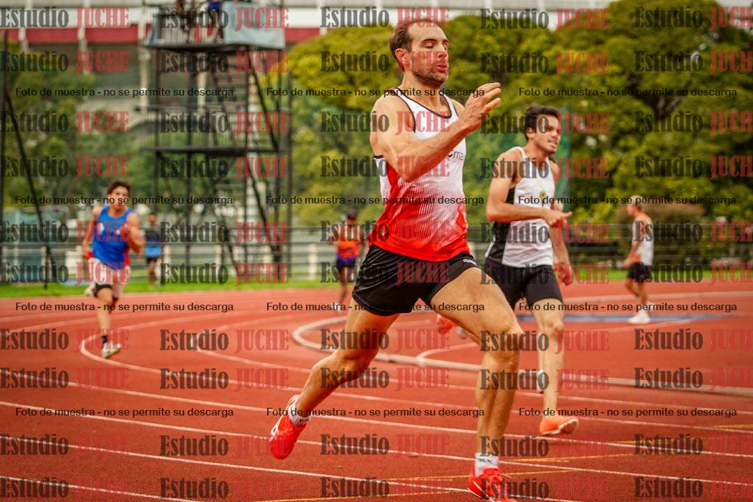Fotos de los 400 m llanos de varones