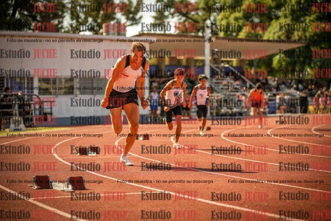 Fotos de los 400 m llanos de varones