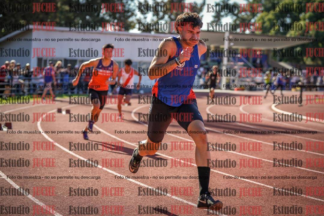 Fotos de los 400 m llanos de varones