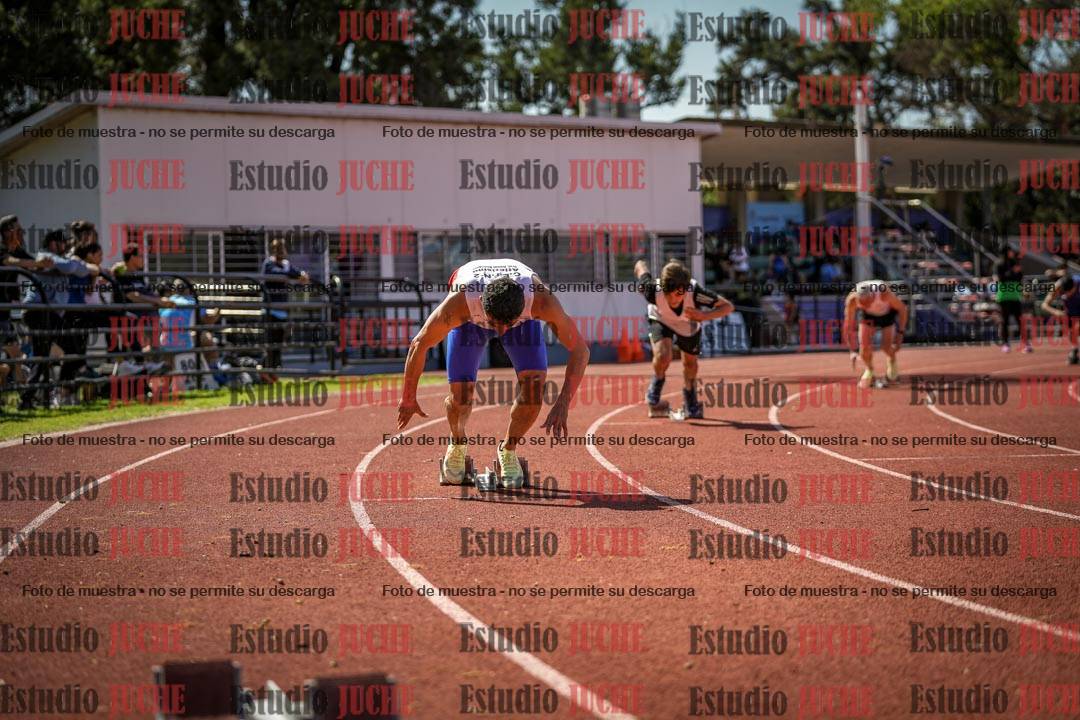 Fotos de los 400 m llanos de varones