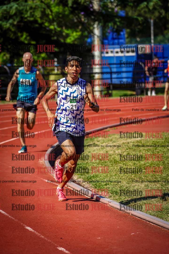 Fotos de los 800 m llanos de varones