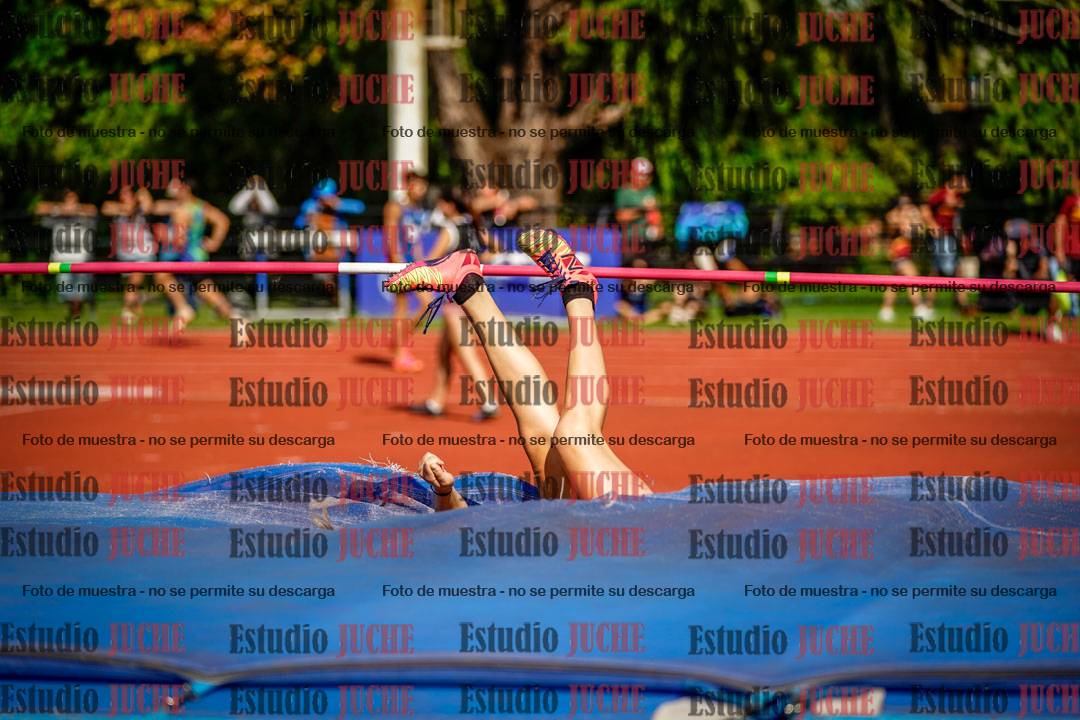 Fotos del salto en alto de mujeres