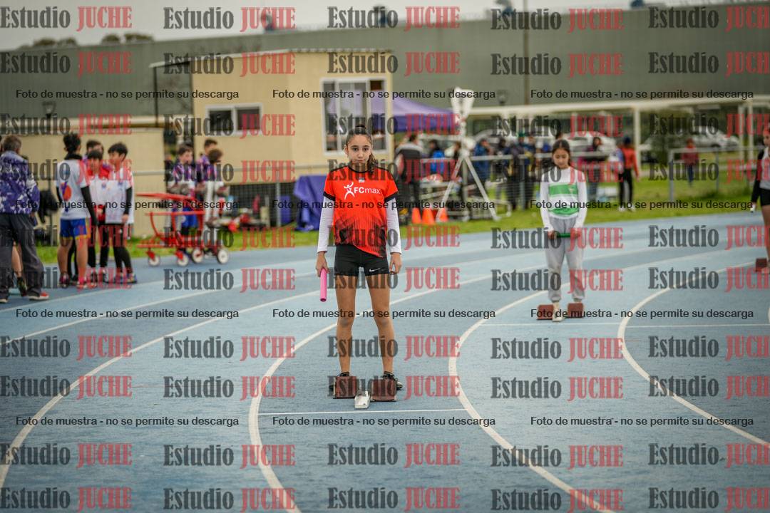 Fotos de las postas 5x80 m de mujeres - U14 - FINAL