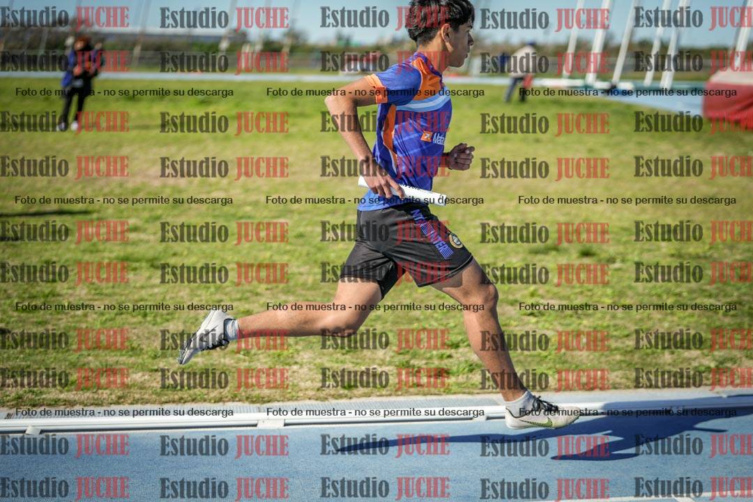 Fotos de las Postas 4x400 m de mujeres y varones