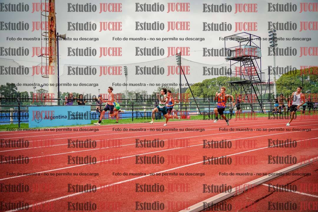Fotos de los 200 m llanos de varones