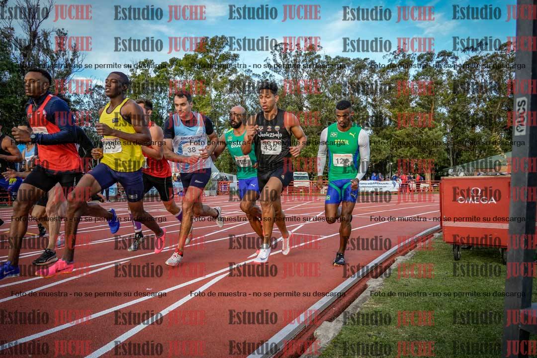 Fotos de los 1500 m llanos de varones - deca 10
