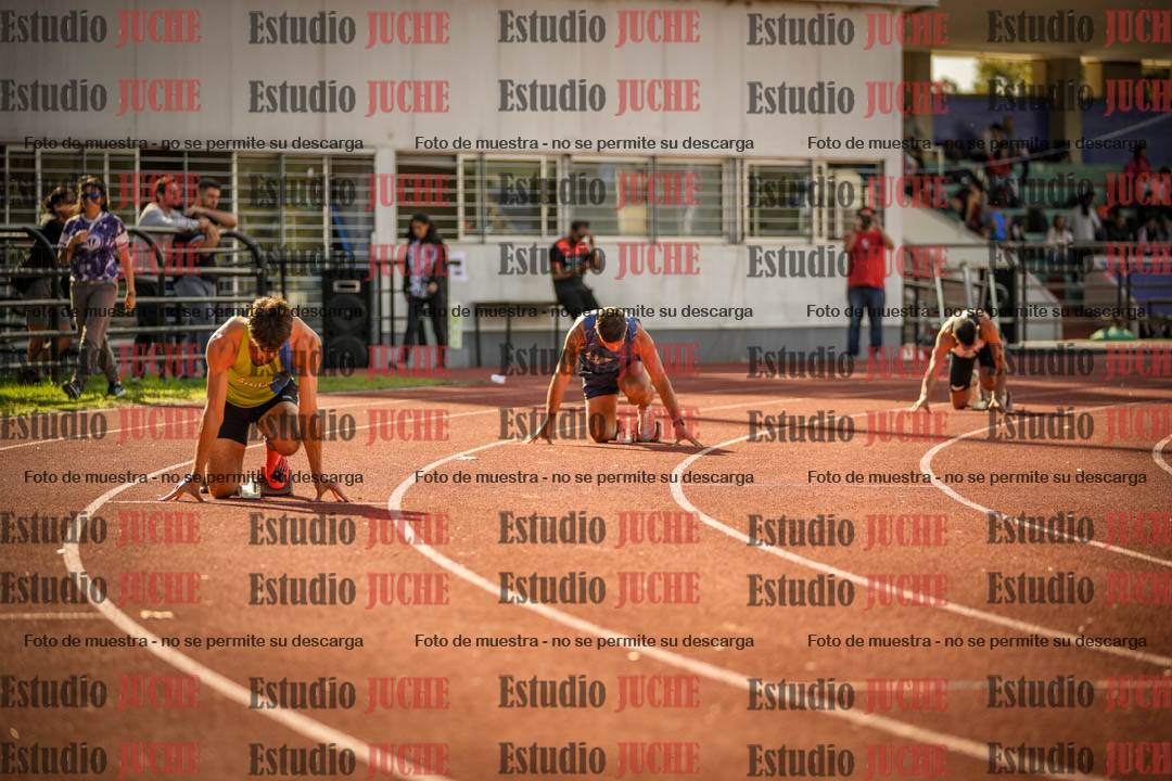 Fotos de los 400 m llanos de varones