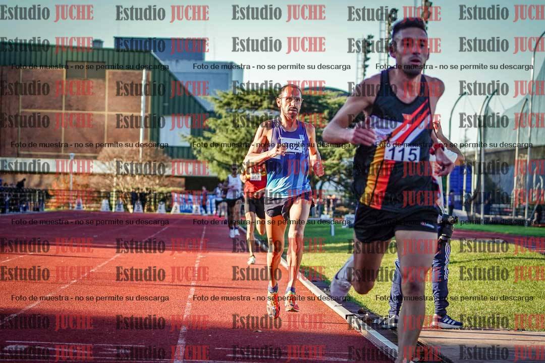 Fotos de los 3000 m llanos de varones