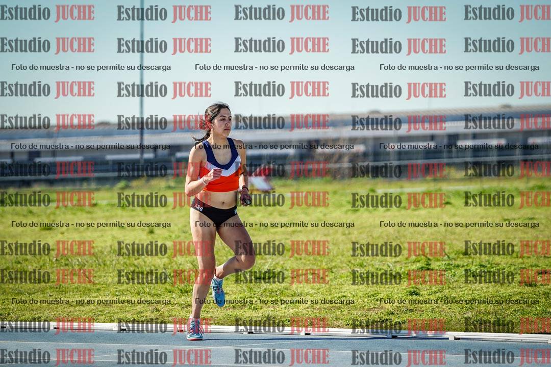 Fotos de las Postas 4x400 m de mujeres y varones