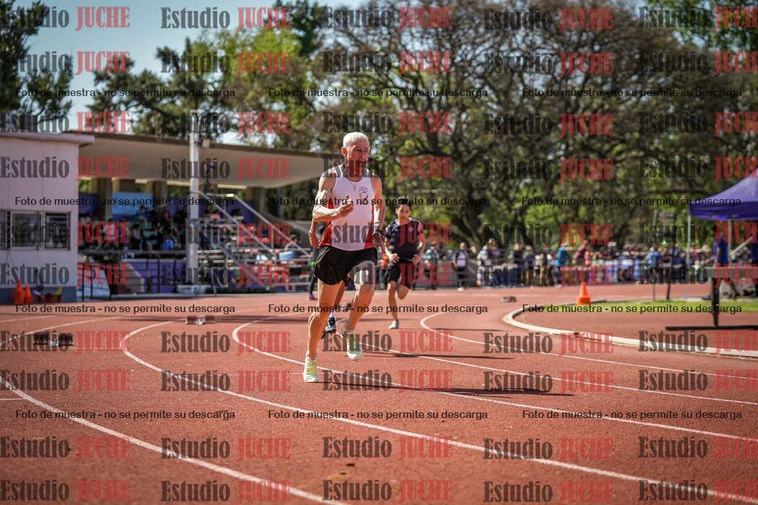 Fotos de los 400 m llanos de varones