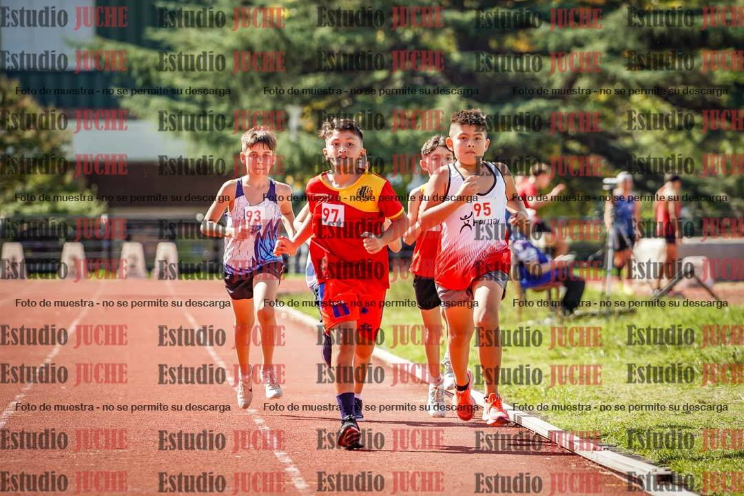 Fotos de los 1000 m llanos de varones