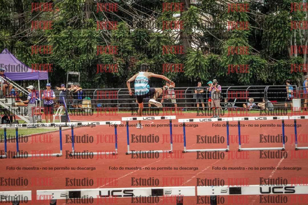 Fotos de los 295 m con vallas de varones