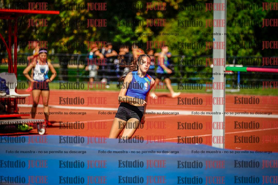 Fotos del salto en alto de mujeres