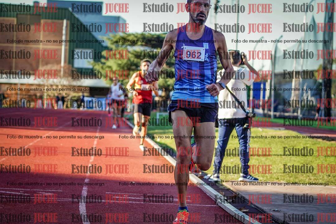 Fotos de los 3000 m llanos de varones