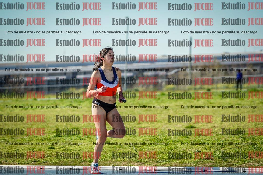 Fotos de las Postas 4x400 m de mujeres y varones