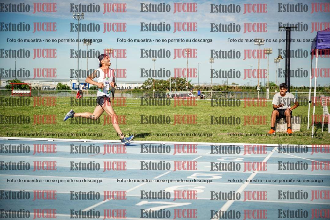 Fotos de los 1500 m llanos de varones