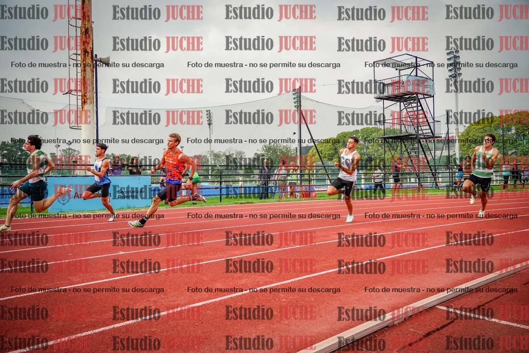 Fotos de los 200 m llanos de varones