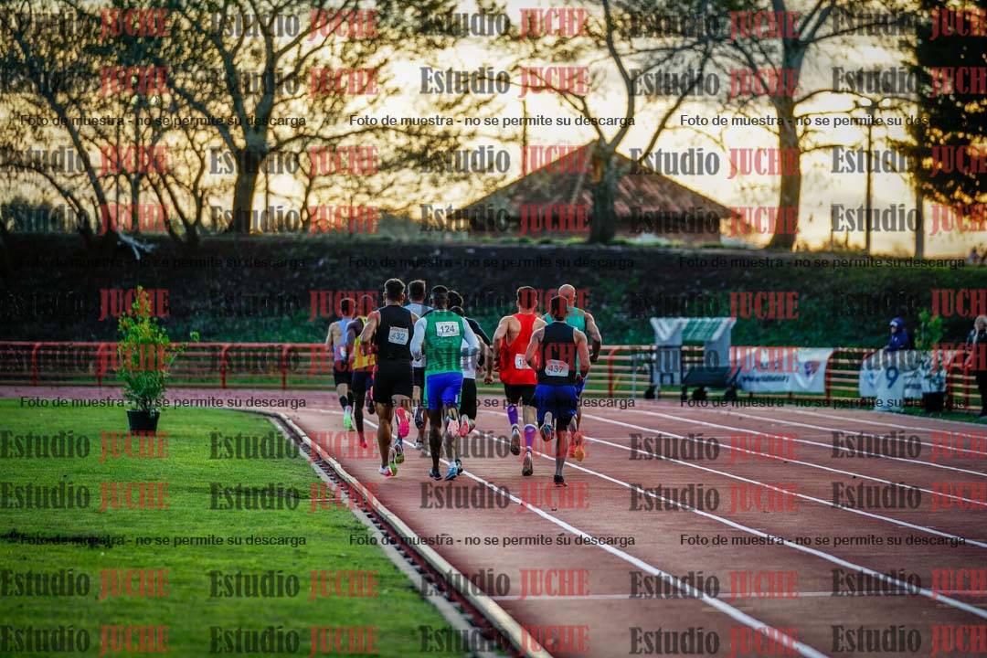 Fotos de los 1500 m llanos de varones - deca 10