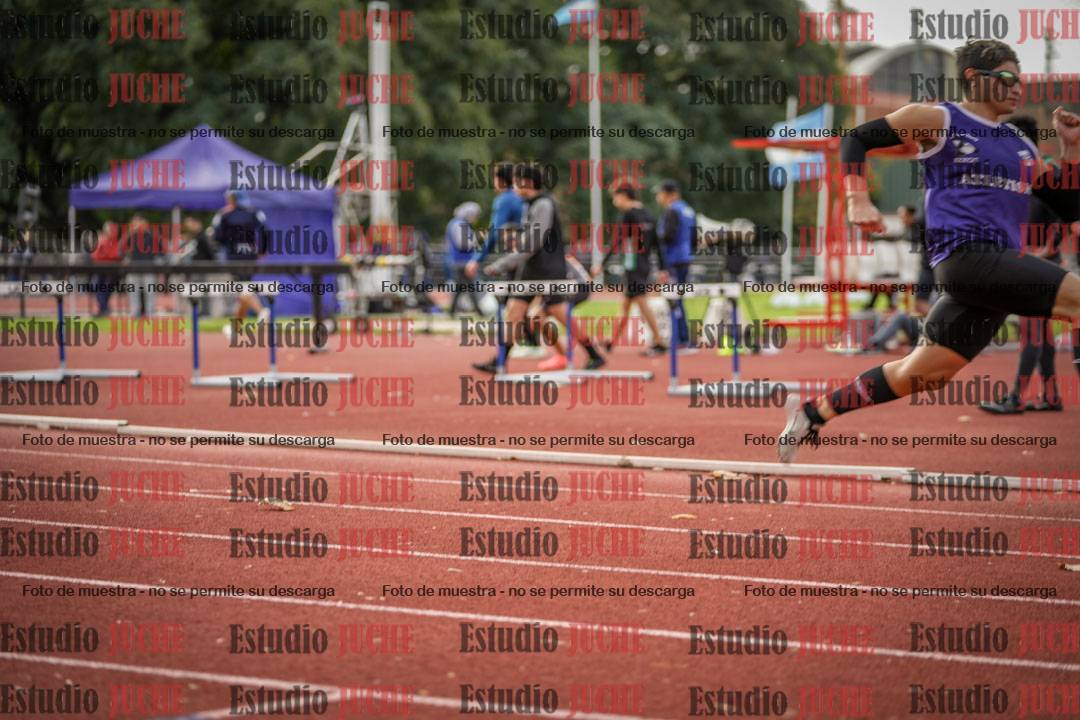 Fotos de los 400 m llanos de varones