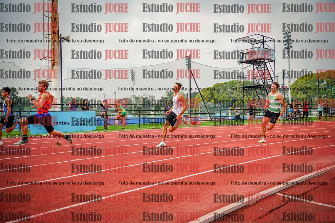 Fotos de los 200 m llanos de varones
