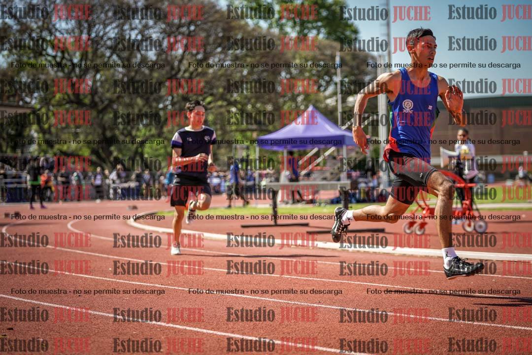 Fotos de los 400 m llanos de varones