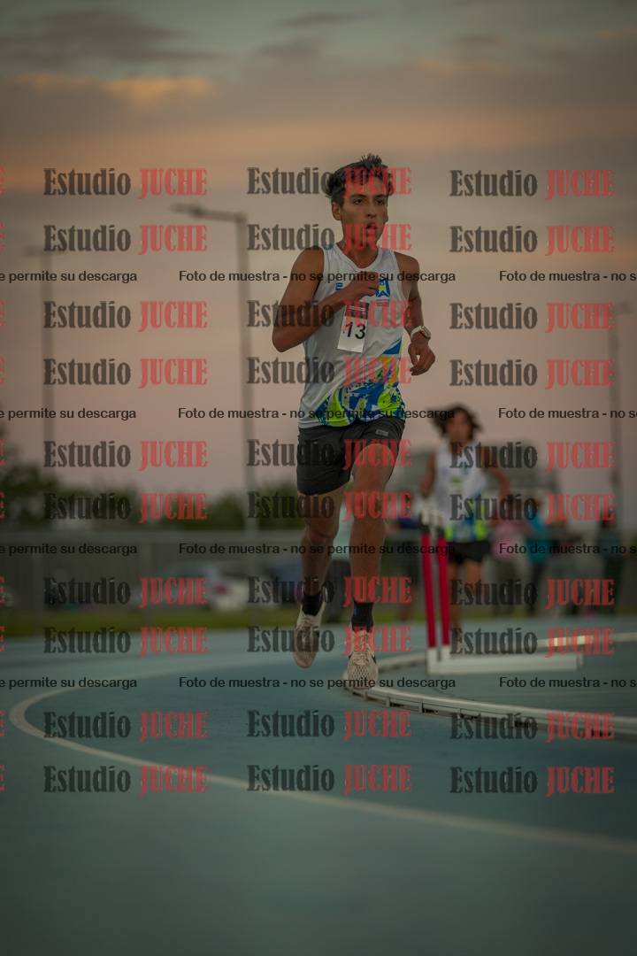 Fotos de los 3000 m llanos de varones