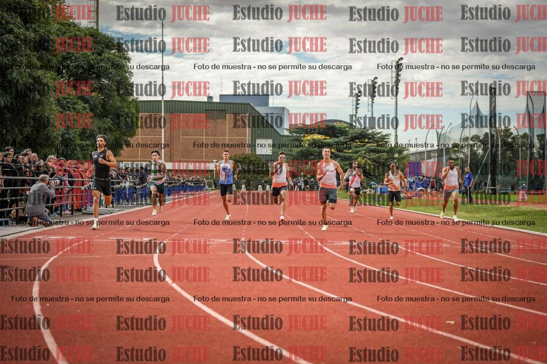 Fotos de los 400 m llanos de varones