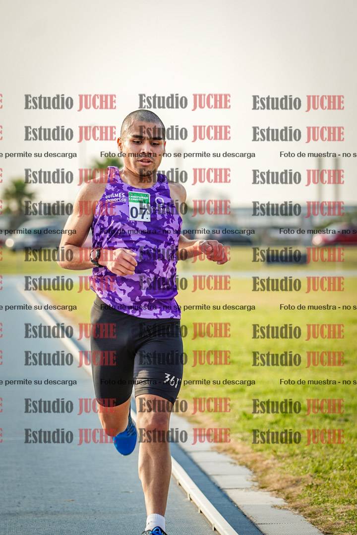 Fotos de los 3000 m llanos de varones