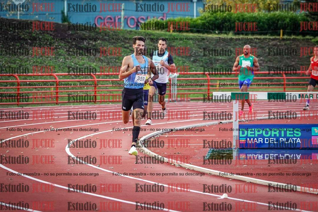 Fotos de los 1500 m llanos de varones - deca 10