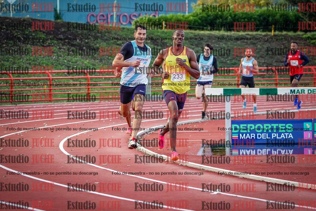 Fotos de los 1500 m llanos de varones - deca 10
