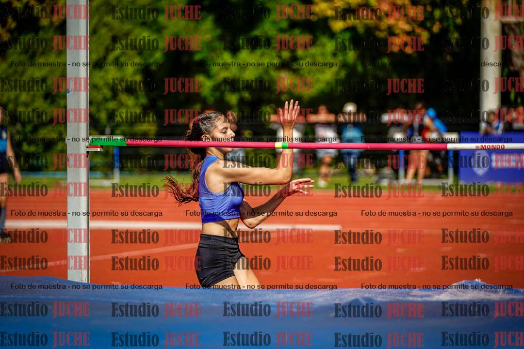 Fotos del salto en alto de mujeres