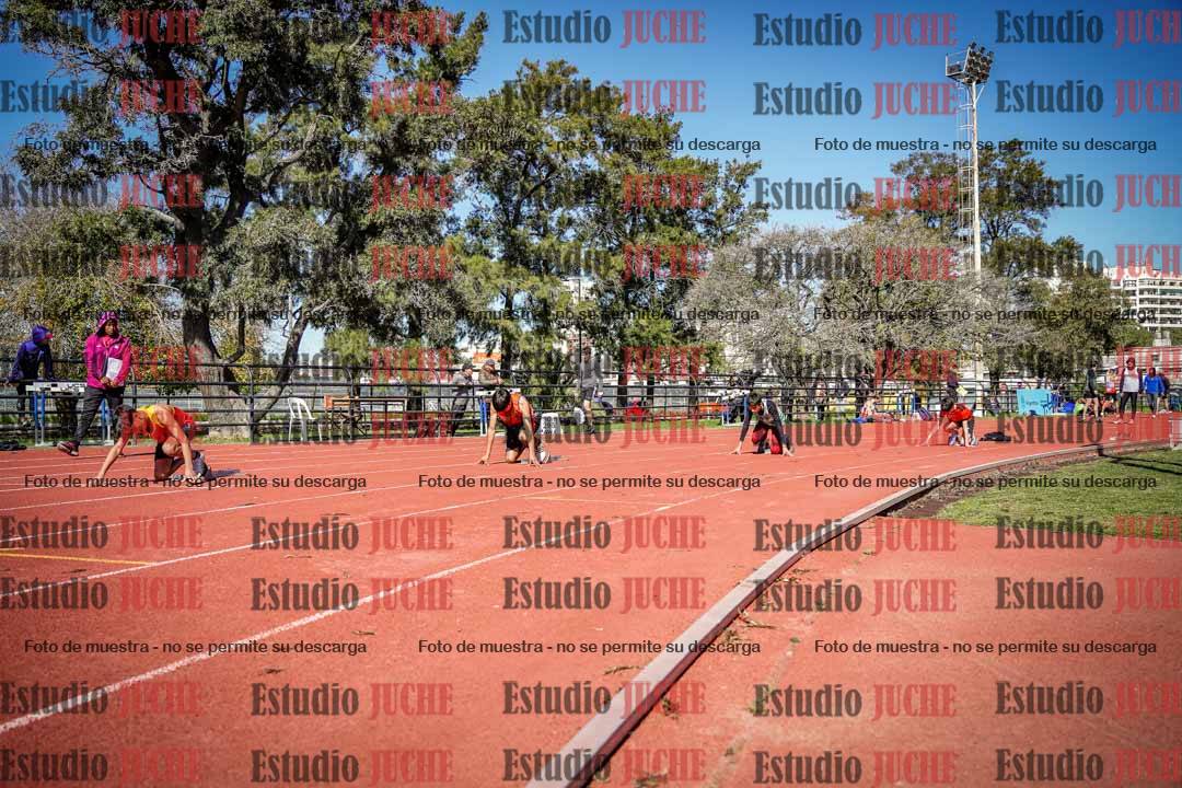 Fotos de los 200 m llanos de varones
