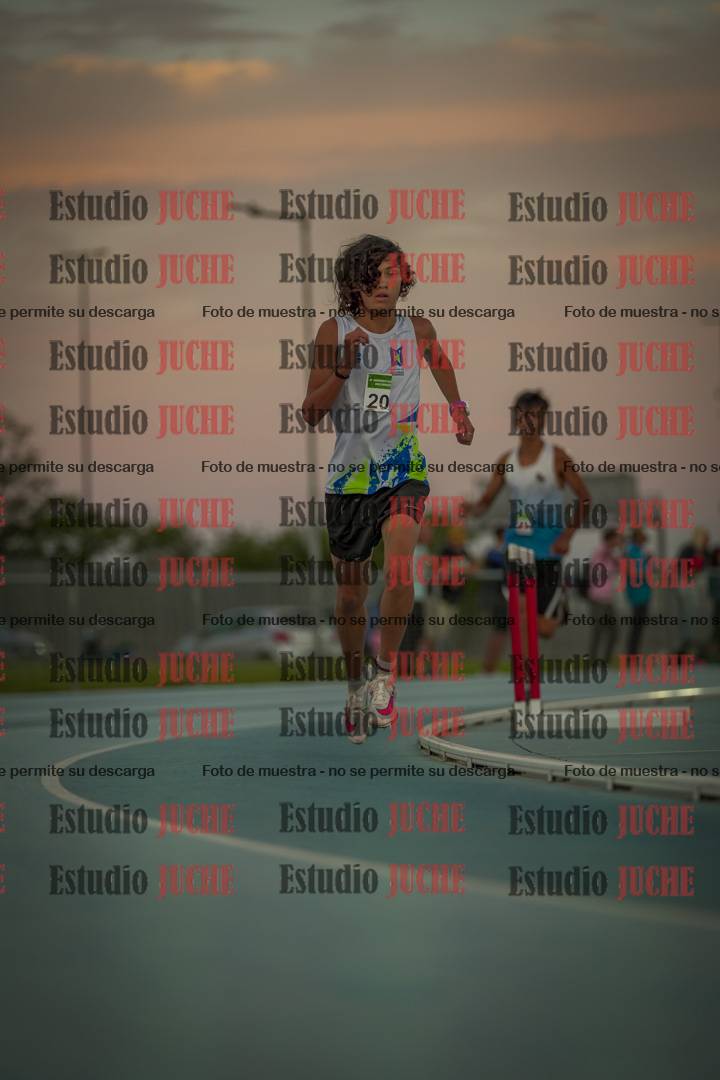 Fotos de los 3000 m llanos de varones