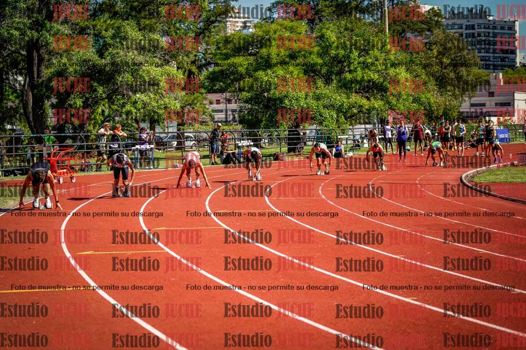 Fotos de los 200 m llanos de varones