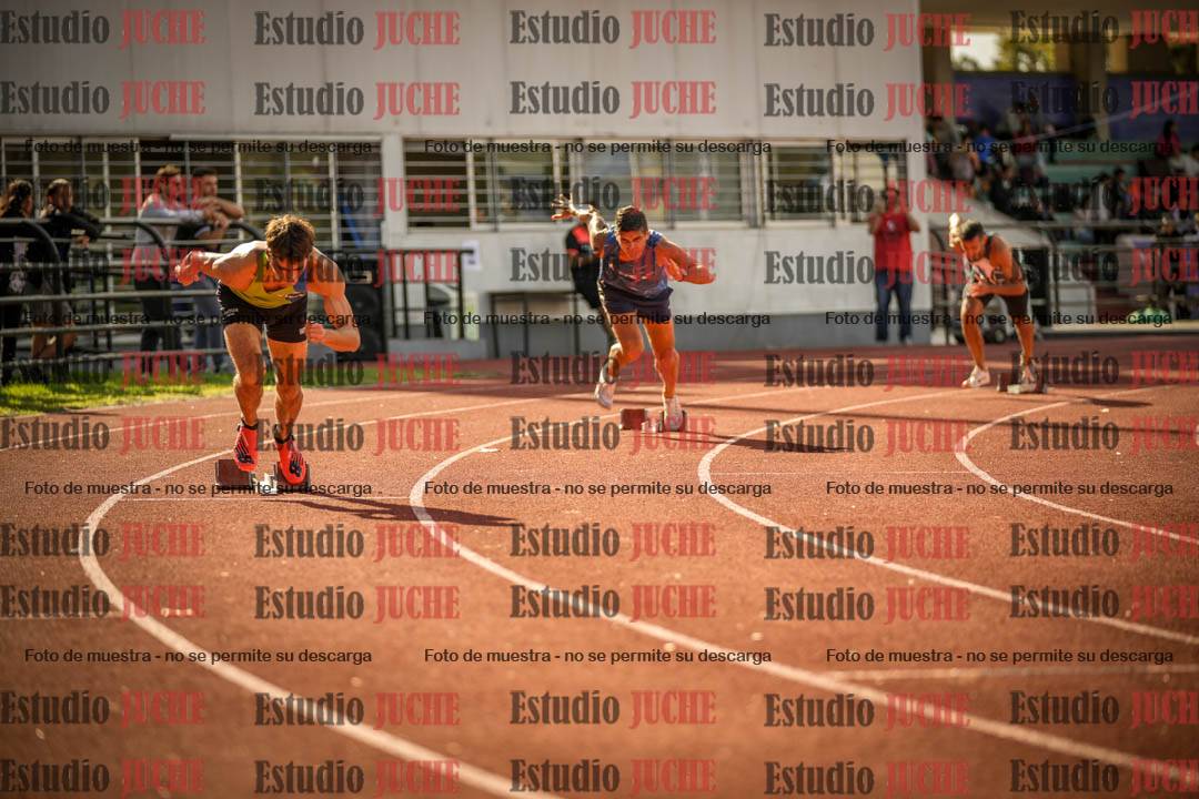 Fotos de los 400 m llanos de varones