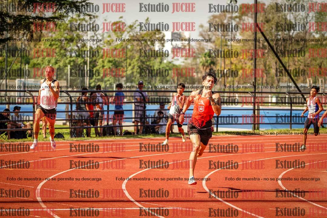 Fotos de los 400 m llanos de varones