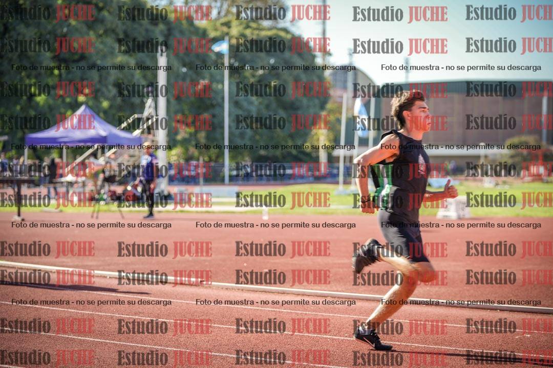 Fotos de los 400 m llanos de varones