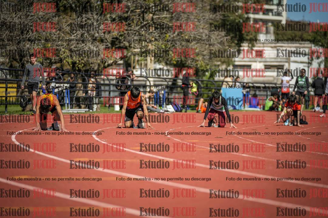 Fotos de los 200 m llanos de varones