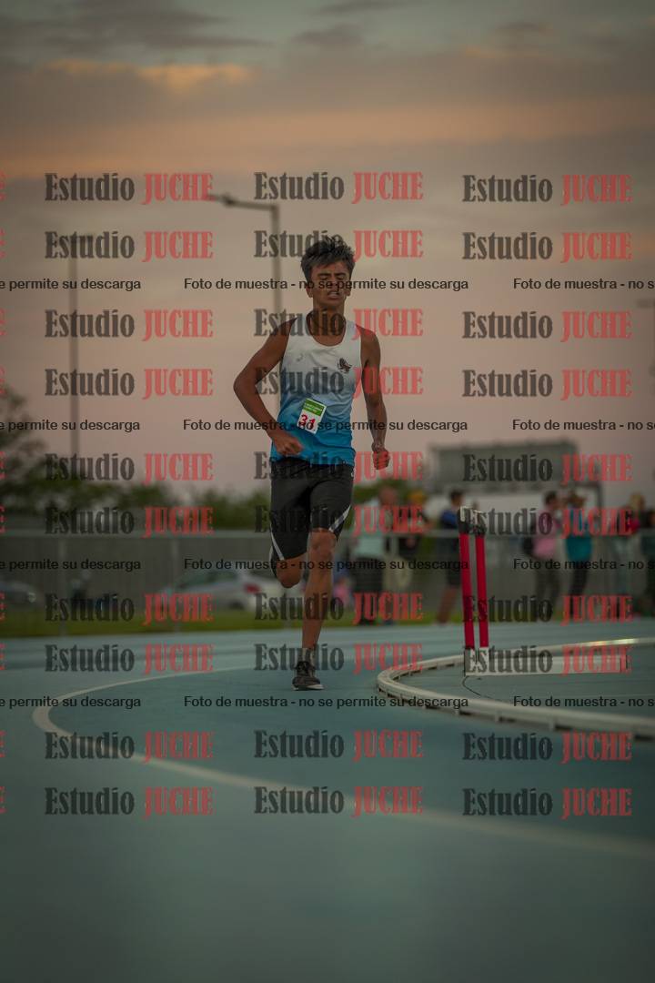 Fotos de los 3000 m llanos de varones