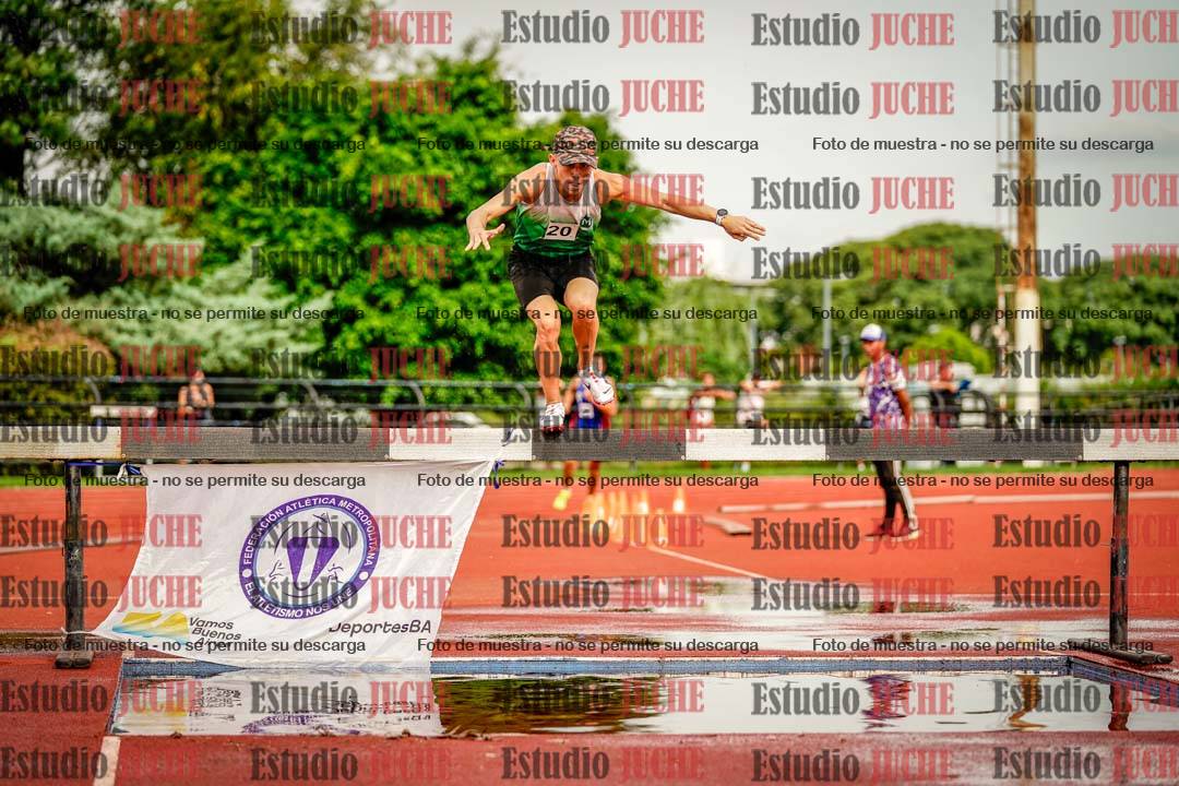 Fotos de los 3000 m con obstáculos de varones