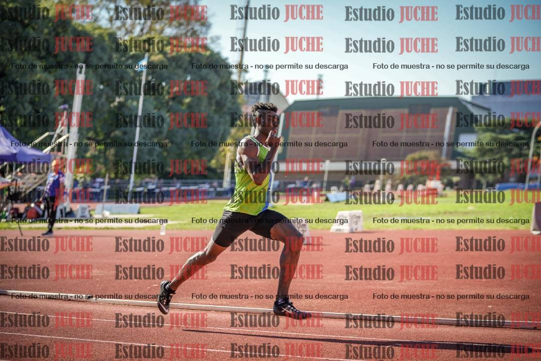 Fotos de los 400 m llanos de varones