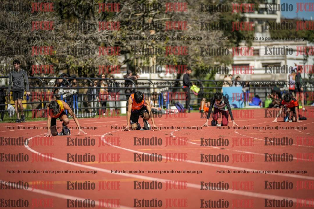 Fotos de los 200 m llanos de varones