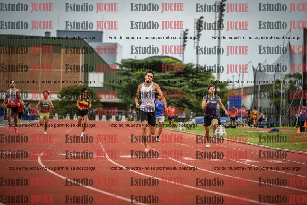 Fotos de los 400 m llanos de varones
