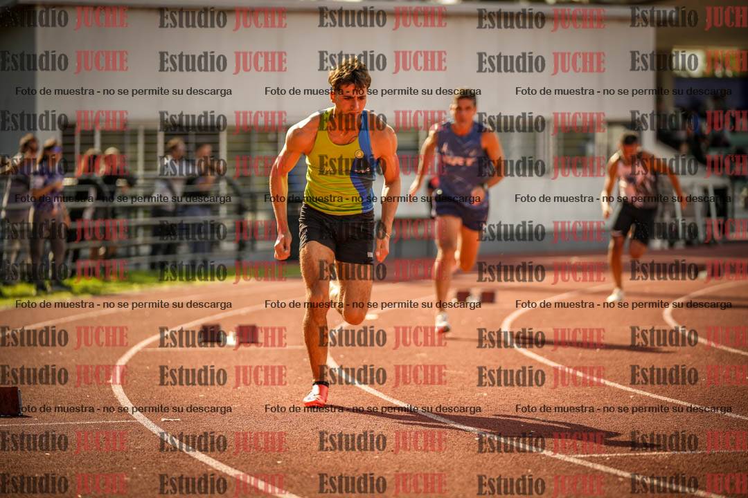 Fotos de los 400 m llanos de varones