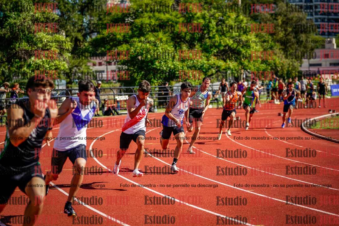 Fotos de los 200 m llanos de varones