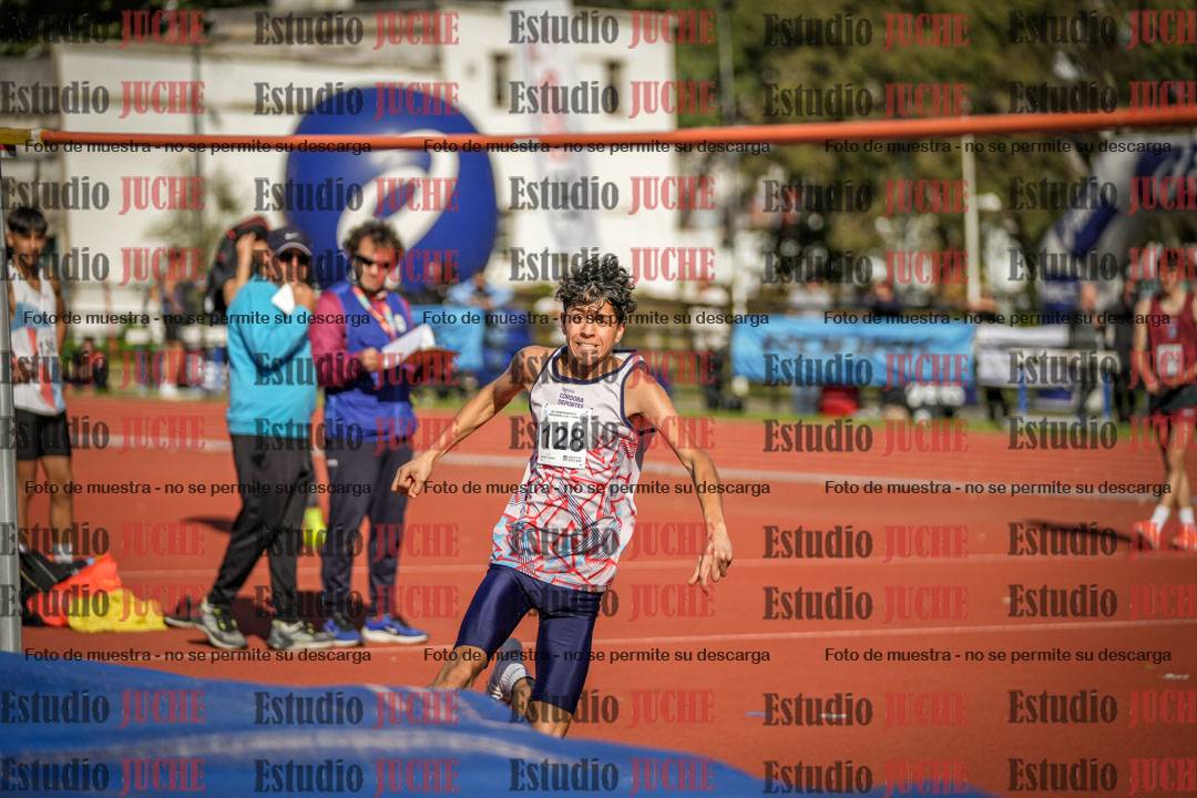 Fotos del salto en alto de varones