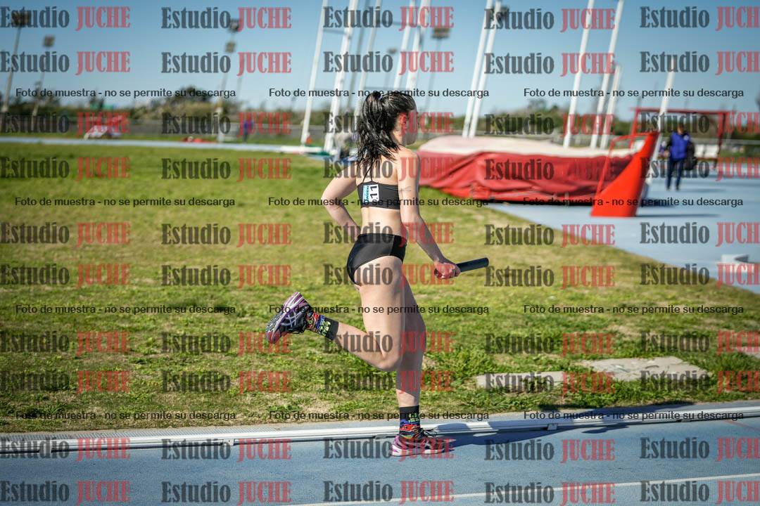 Fotos de las Postas 4x400 m de mujeres y varones