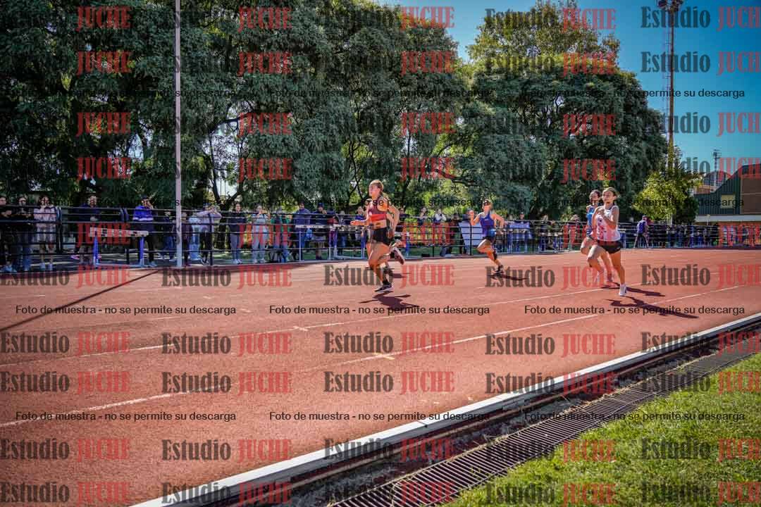 Fotos de los 80 m de mujeres